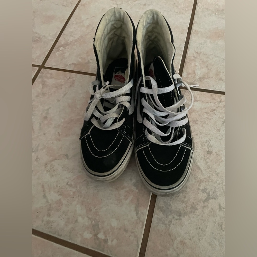 Black ski hi vans